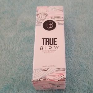UB Cosmetics True Glow Skin Illuminating Stick